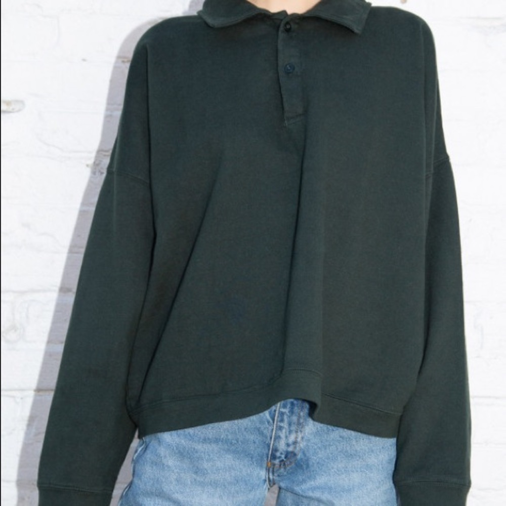 Brandy Melville collared archer sweatshirt